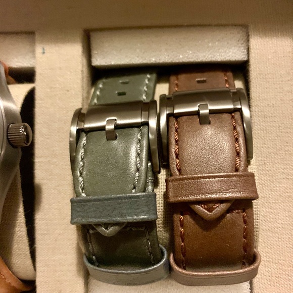 Fossil Three-Hand Interchangeable Strap Box Set - Picture 4 of 8